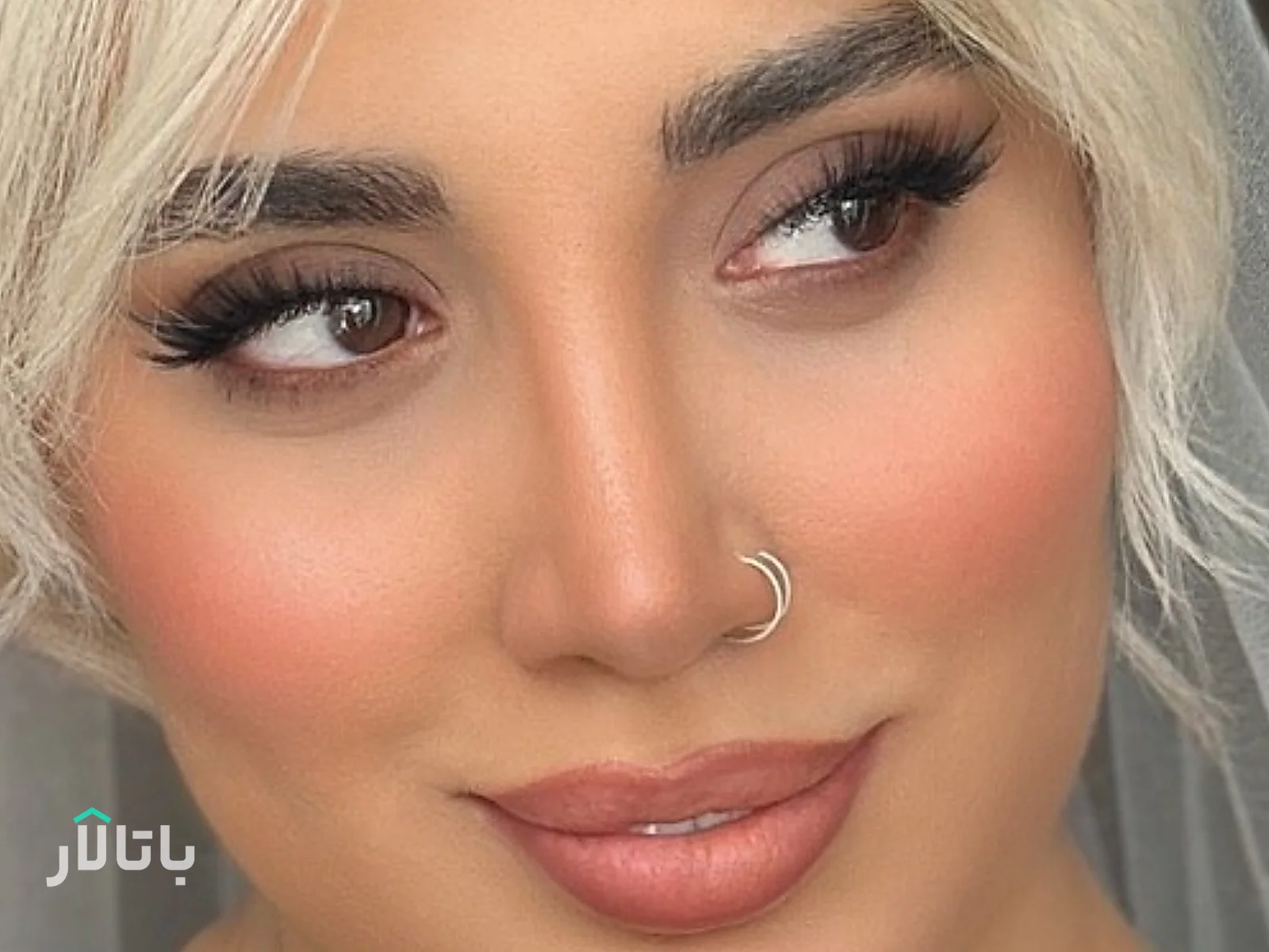 نمونه کار میکاپ آرو